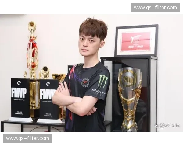 LPL版本强势英雄解析：谁才是赛场上的顶尖霸主？