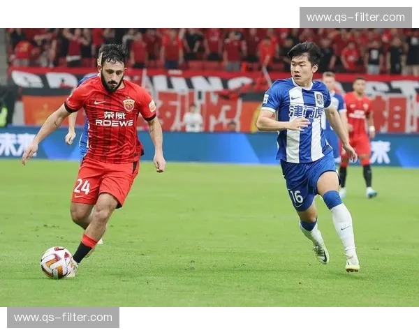 蓝翼风暴与港口交响：当水原三星遇上神户胜利船，谁才是东亚足坛的真命天子？